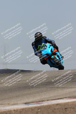 media/May-22-2023-Fastrack Riders (Mon) [[ae7626d9d8]]/Level 2/1230pm (Outside Grapevine)/